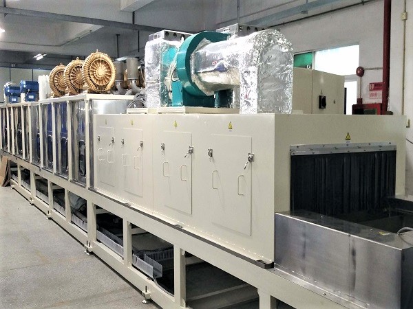 清洗設(shè)備-離子水噴淋清洗機(jī)