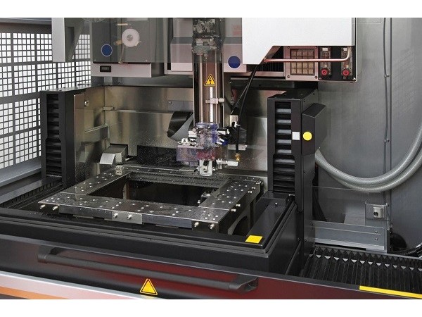 深圳五金沖壓廠，連續(xù)模設計要點-誠瑞豐五金制品公司