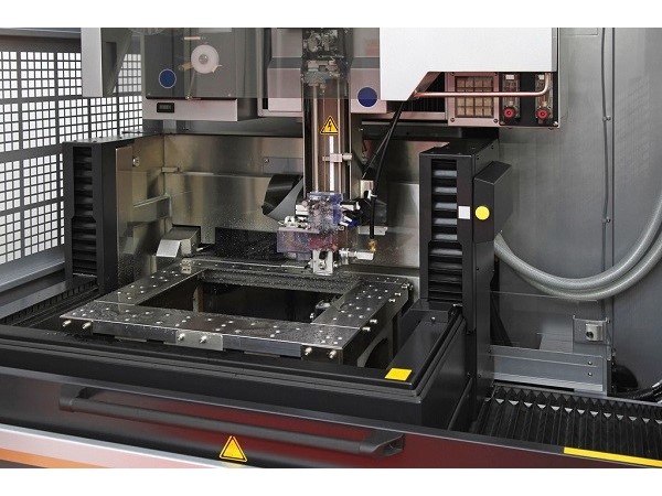 寶安沖壓廠家，連續(xù)模設計要點(2)-深圳誠瑞豐科技股份有限公司